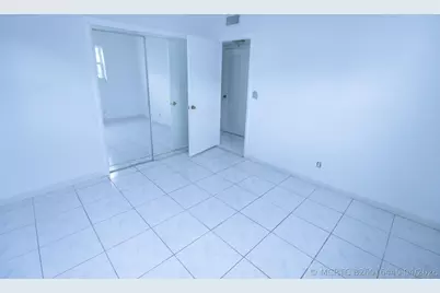 465 Paradise Isle Boulevard #110, Hallandale Beach, FL 33009 - Photo 9