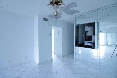 465 Paradise Isle Boulevard #110, Hallandale Beach, FL 33009 - Photo 5