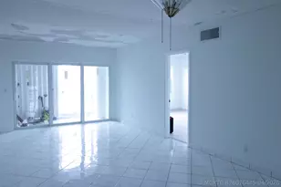465 Paradise Isle Blvd, Hallandale Beach, FL 33009 - Photo 17