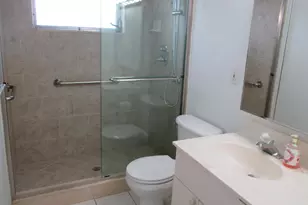 2951 Ashley Dr W, West Palm Beach, FL 33415 - Photo 9