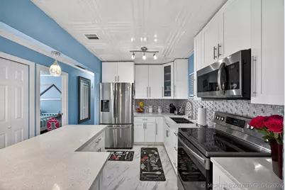 1020 Avon Road, West Palm Beach, FL 33401 - Photo 5