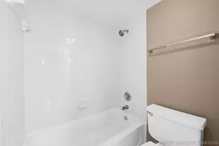 2861 N Oakland Forest Dr, Oakland Park, FL 33309 - Photo 13