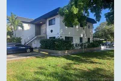 1858 Dewey Street #2b, Hollywood, FL 33020 - Photo 1