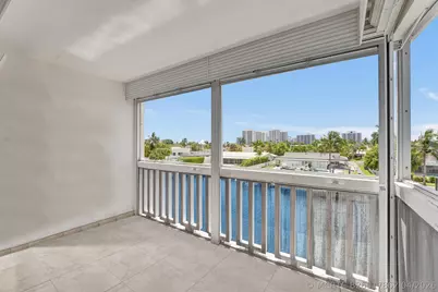 455 Paradise Isle Boulevard #305, Hallandale Beach, FL 33009 - Photo 21