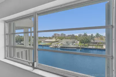 455 Paradise Isle Boulevard #305, Hallandale Beach, FL 33009 - Photo 17