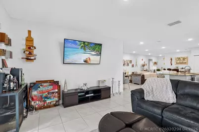 535 SW Butler Avenue, Port Saint Lucie, FL 34983 - Photo 15
