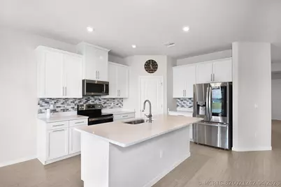 10663 SW Vasari Way, Port Saint Lucie, FL 34987 - Photo 17