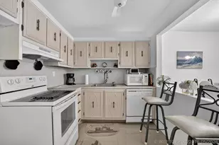 5681 SW 2nd Ct, Margate, FL 33068 - Photo 9