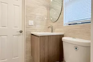 53 NE 16th Pl, Fort Lauderdale, FL 33305 - Photo 11