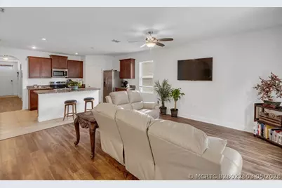 475 SW Moray Dr Drive, Palm Bay, FL 32908 - Photo 11