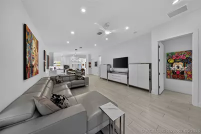 21 NE 25th Street, Wilton Manors, FL 33305 - Photo 15