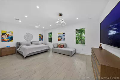 21 NE 25th Street, Wilton Manors, FL 33305 - Photo 17