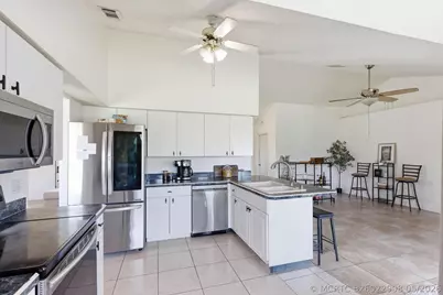390 SE Cork Road, Port Saint Lucie, FL 34984 - Photo 15