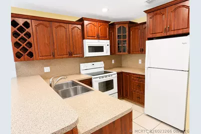 2035 Winners Circle, North Lauderdale, FL 33068 - Photo 3