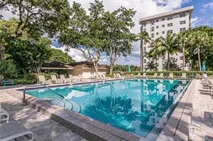 3150 N Palm Aire Dr, Pompano Beach, FL 33069 - Photo 13