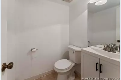 2561 NW 99th Avenue, Coral Springs, FL 33065 - Photo 9