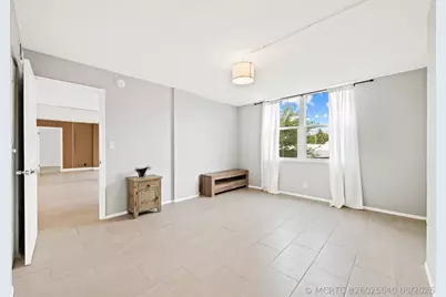 113 Royal Park Drive #2h, Oakland Park, FL 33309 - Photo 11