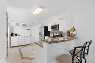 2264 Salerno Cir, Weston, FL 33327 - Photo 5