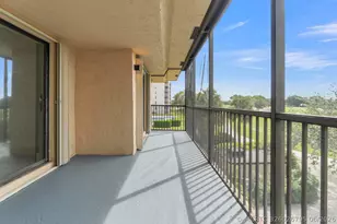 200 Jacaranda Country Club Dr, Plantation, FL 33324 - Photo 11