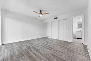 200 Jacaranda Country Club Dr, Plantation, FL 33324 - Photo 21