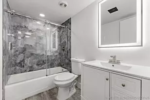 200 Jacaranda Country Club Dr, Plantation, FL 33324 - Photo 25