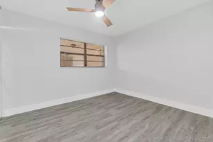 200 Jacaranda Country Club Dr, Plantation, FL 33324 - Photo 27