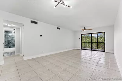 200 Jacaranda Country Club Drive #3c, Plantation, FL 33324 - Photo 3