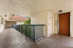 200 Jacaranda Country Club Dr, Plantation, FL 33324 - Photo 35