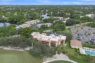 200 Jacaranda Country Club Dr, Plantation, FL 33324 - Photo 33