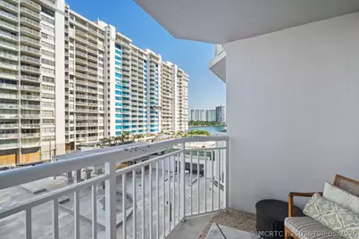 18021 Biscayne Boulevard #504, Aventura, FL 33160 - Photo 19