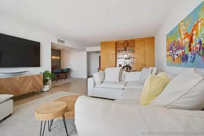 18021 Biscayne Boulevard #504, Aventura, FL 33160 - Photo 3