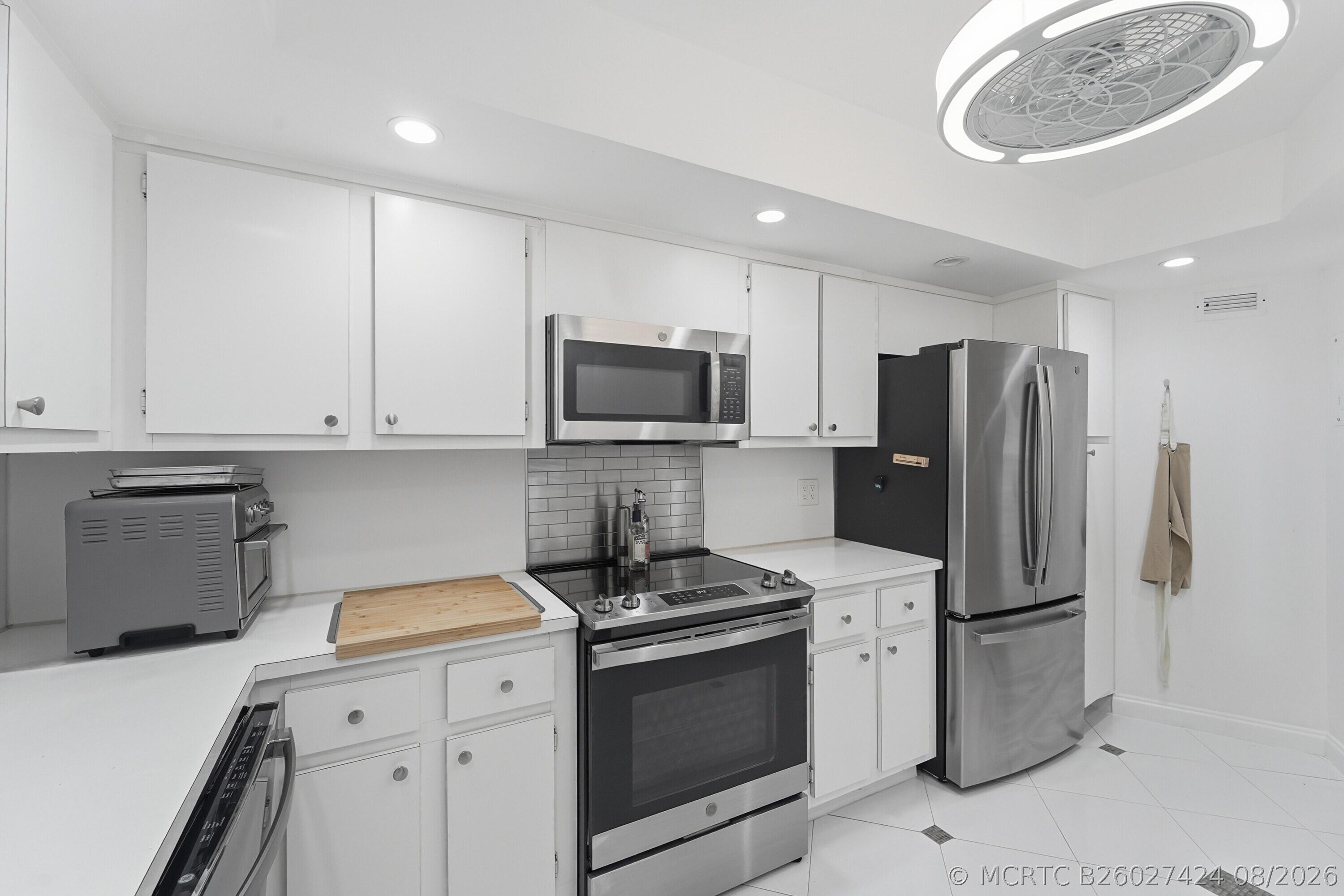 2681 S Course Dr #808 - 2681 S Course Dr #808, Pompano Beach, FL 33069 Luxury Property | Jose Angel Pina