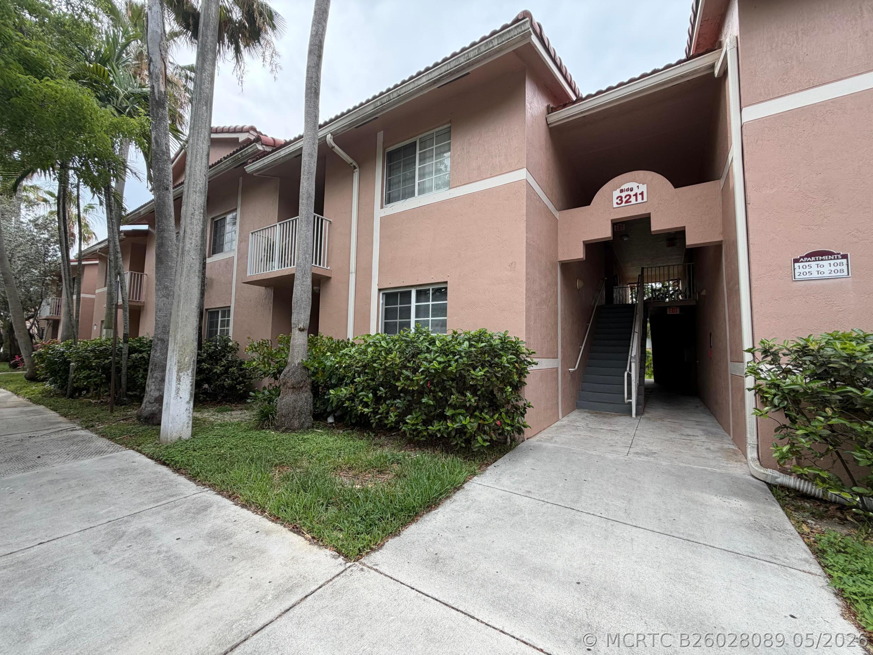 3211 Sabal Palm Manor #105 main architectural view