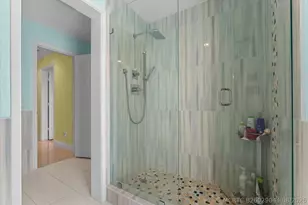 2141 NE 29th St, Lighthouse Point, FL 33064 - Photo 37
