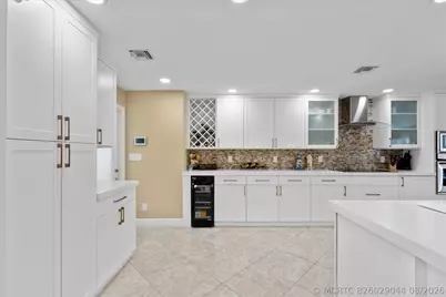 2141 NE 29th Street, Lighthouse Point, FL 33064 - Photo 15