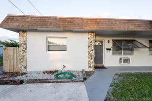 714 S Arnold Ave, Lantana, FL 33462 - Photo 1