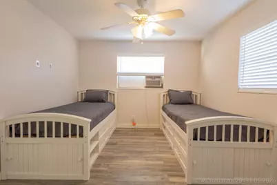 714 S Arnold Avenue #B Left Side, Lantana, FL 33462 - Photo 11