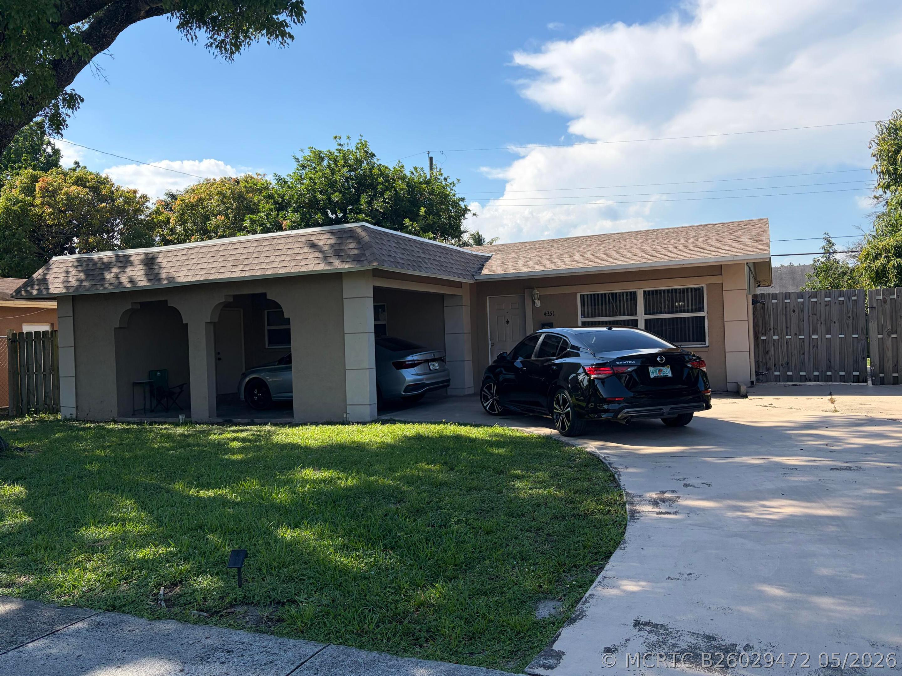 4351 NW 32nd Ct main architectural view