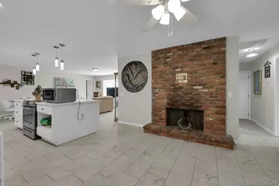 552 SW Eyerly Avenue, Port Saint Lucie, FL 34983 - Photo 13