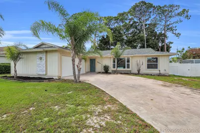 552 SW Eyerly Avenue, Port Saint Lucie, FL 34983 - Photo 33
