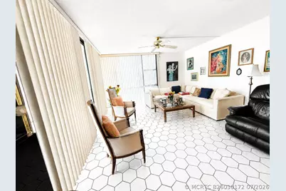 20301 W Country Club Drive #329, Aventura, FL 33180 - Photo 5