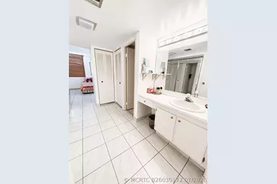 20301 W Country Club Drive #329, Aventura, FL 33180 - Photo 9