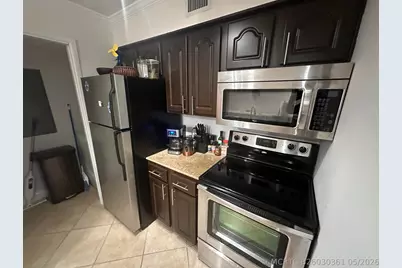 400 Scotia Drive #103, Hypoluxo, FL 33462 - Photo 5