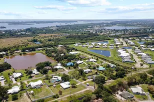 698 Fischer Dr, Sebastian, FL 32958 - Photo 27
