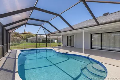 1902 SE Gaskins Circle, Port Saint Lucie, FL 34952 - Photo 15