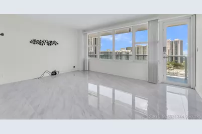3300 NE 36th Street #1711, Fort Lauderdale, FL 33308 - Photo 3