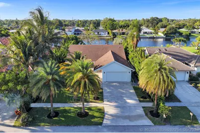 271 Oregon Lane, Boca Raton, FL 33487 - Photo 1