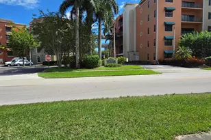 1640 Presidential Way, West Palm Beach, FL 33401 - Photo 1