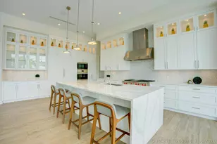 2801 NE 36th St, Lighthouse Point, FL 33064 - Photo 9