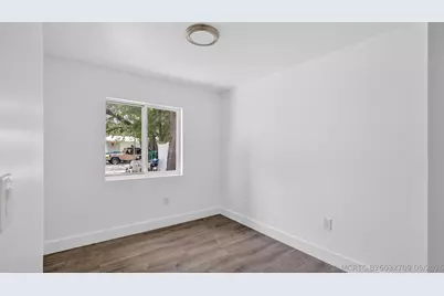 2902 NW 44th Street, Miami, FL 33142 - Photo 17